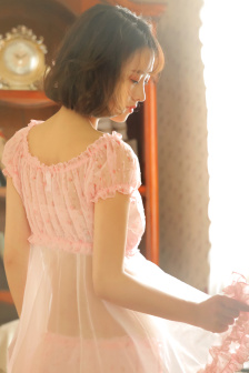 男人一边吻奶边挵进去免费软件